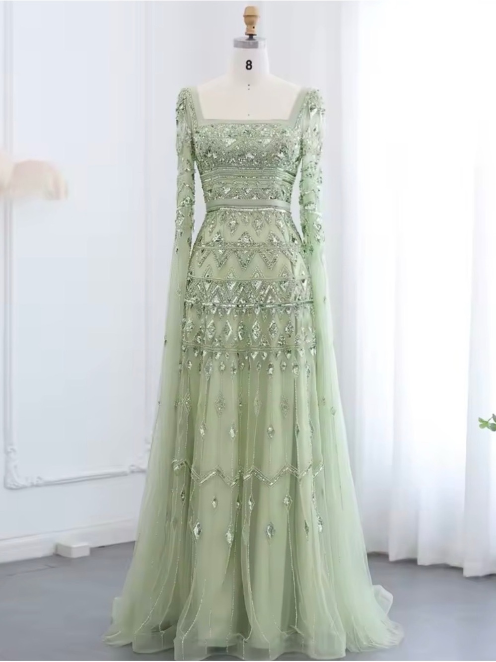 Elegant Light Green Beaded Long-Sleeve Evening Dress